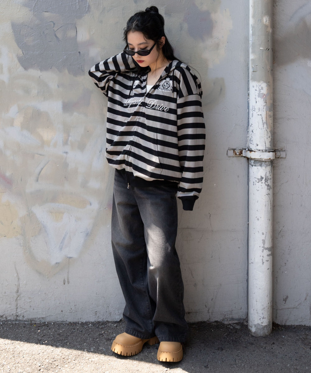 グレーボーダー モデル：160cm M着用