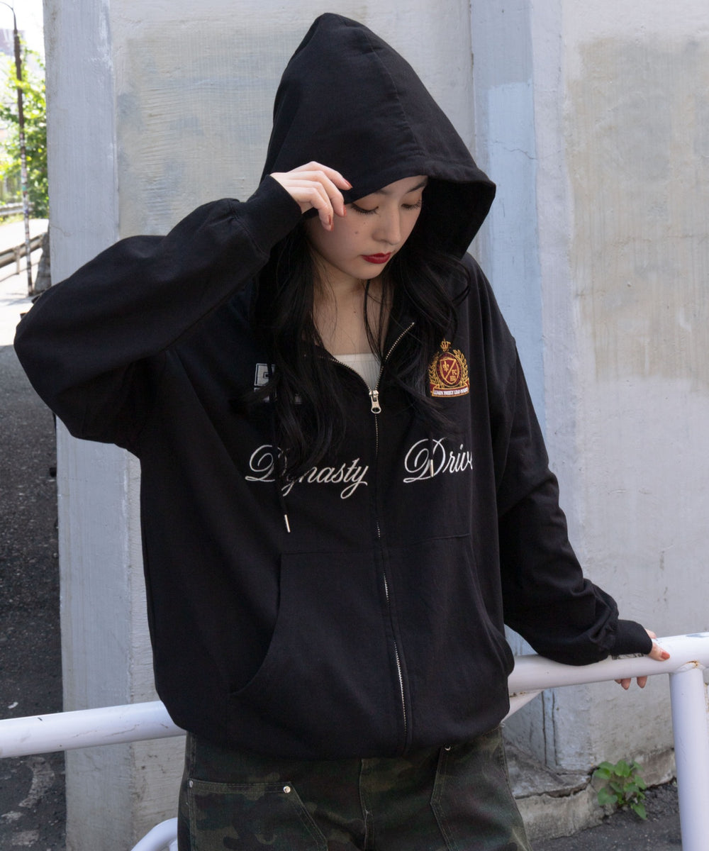 ブラック モデル：160cm M着用