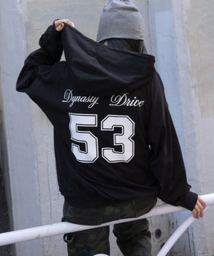 ブラック モデル：160cm M着用