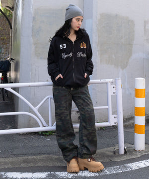 ブラック モデル：160cm M着用