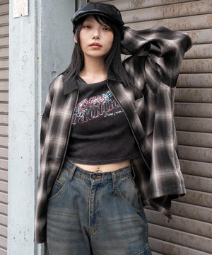 ブラウンチェック　モデル：159cm L着用