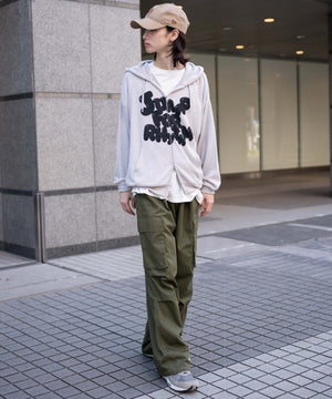 グレー モデル：175cm L着用