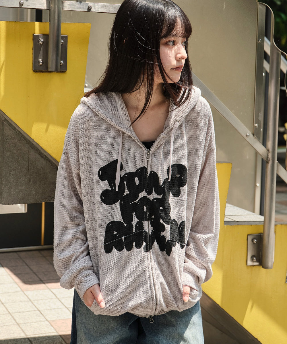 グレー　モデル：160㎝　L着用