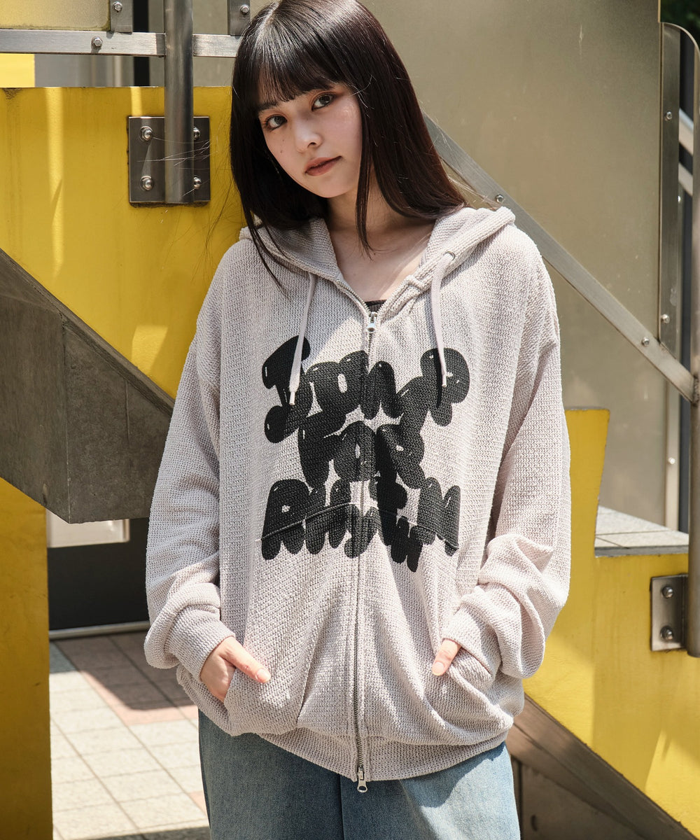 グレー　モデル：160㎝　L着用