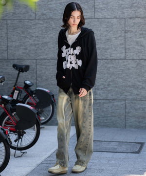 ブラック モデル：175cm L着用