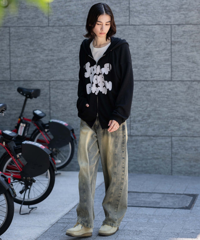 ブラック モデル：175cm L着用