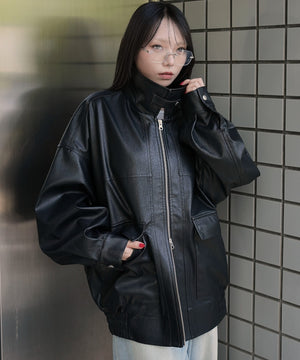 ブラック　モデル：159cm M着用