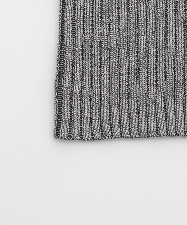 リブハイネックショートニット