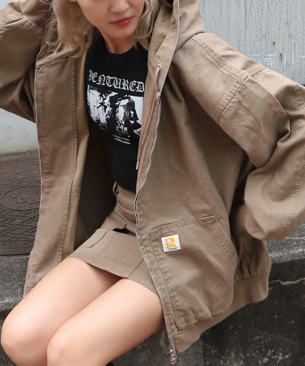 ベージュ　モデル：171cm F着用