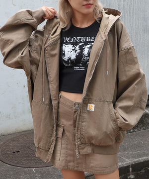 ベージュ　モデル：171cm F着用