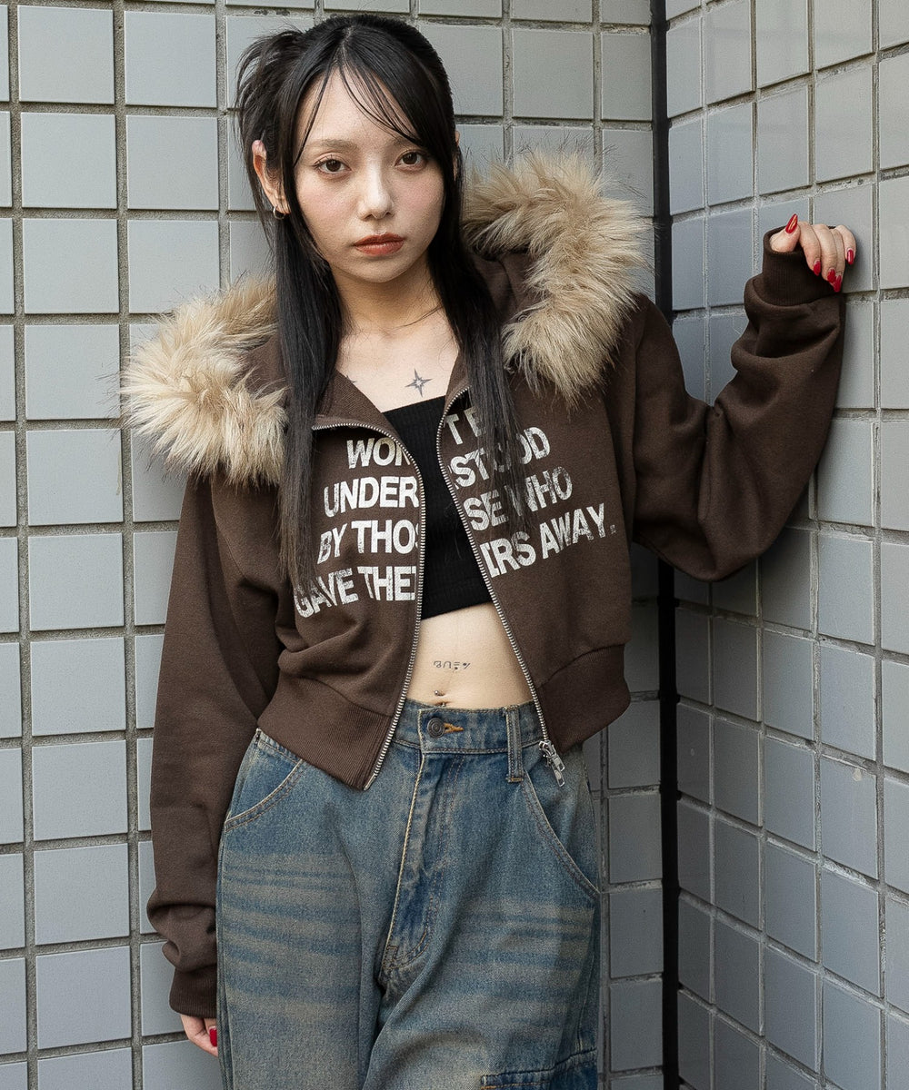 ブラウン　モデル：159cm F着用