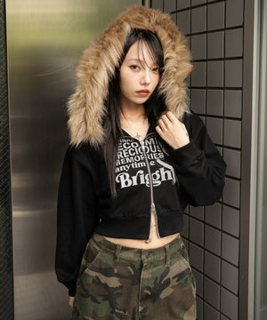 ブラック　モデル：159cm F着用