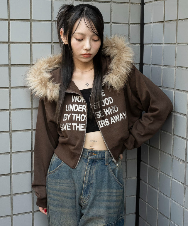 ブラウン　モデル：159cm F着用