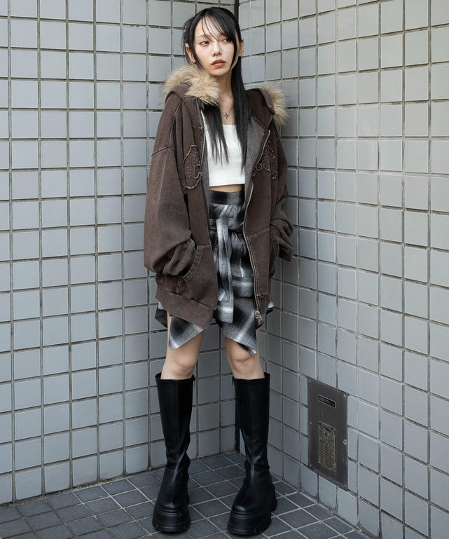 ブラウン　モデル：159cm F着用