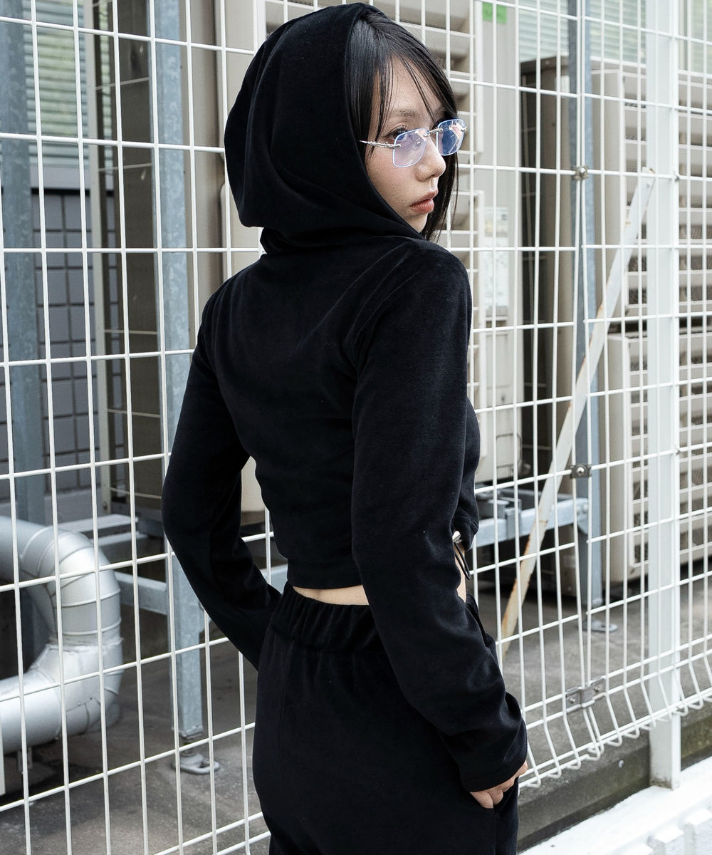 ブラック　モデル：159cm F着用