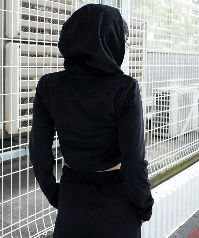 ブラック　モデル：159cm F着用