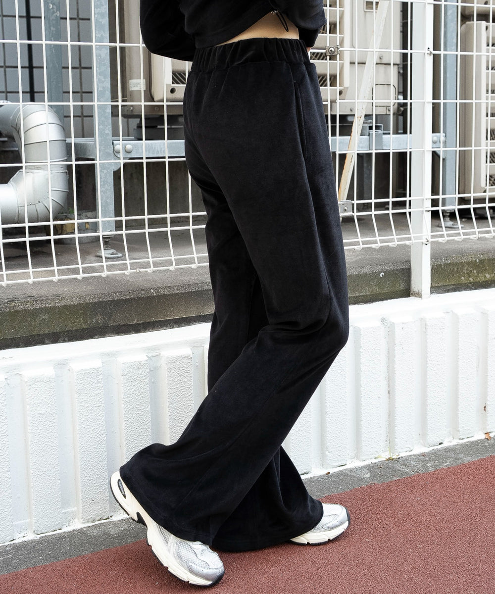 ブラック　モデル：159cm F着用