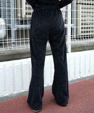 ブラック　モデル：159cm F着用