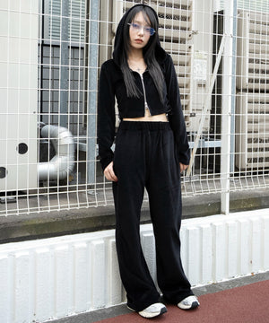 ブラック　モデル：159cm F着用