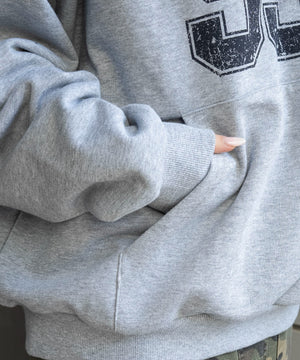 グラフィックプルパーカー