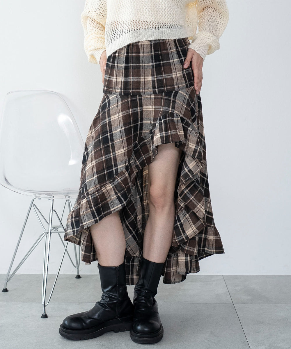 ブラウンチェック１　163cm F着用