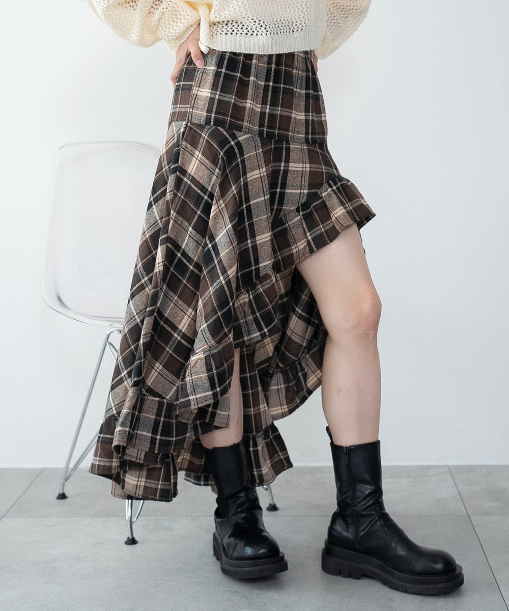 ブラウンチェック１　163cm F着用