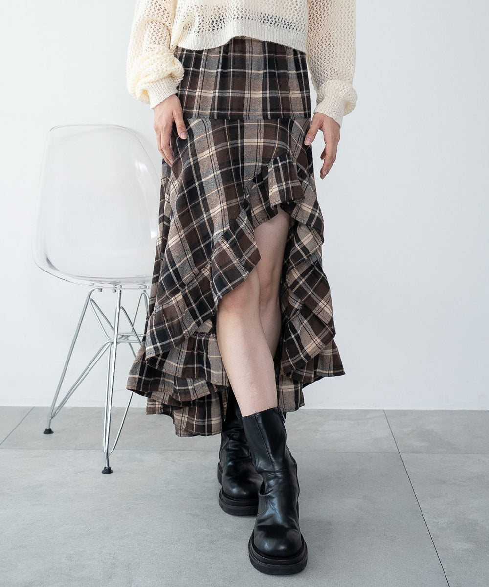 ブラウンチェック１　163cm F着用