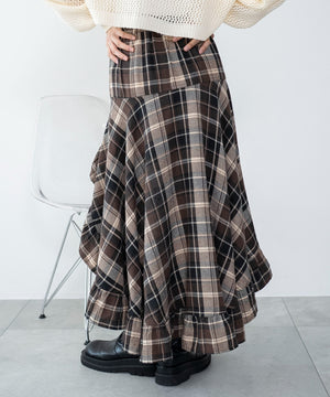 ブラウンチェック１　163cm F着用