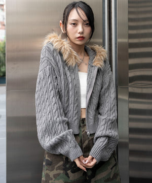 グレー　モデル：159cm F着用