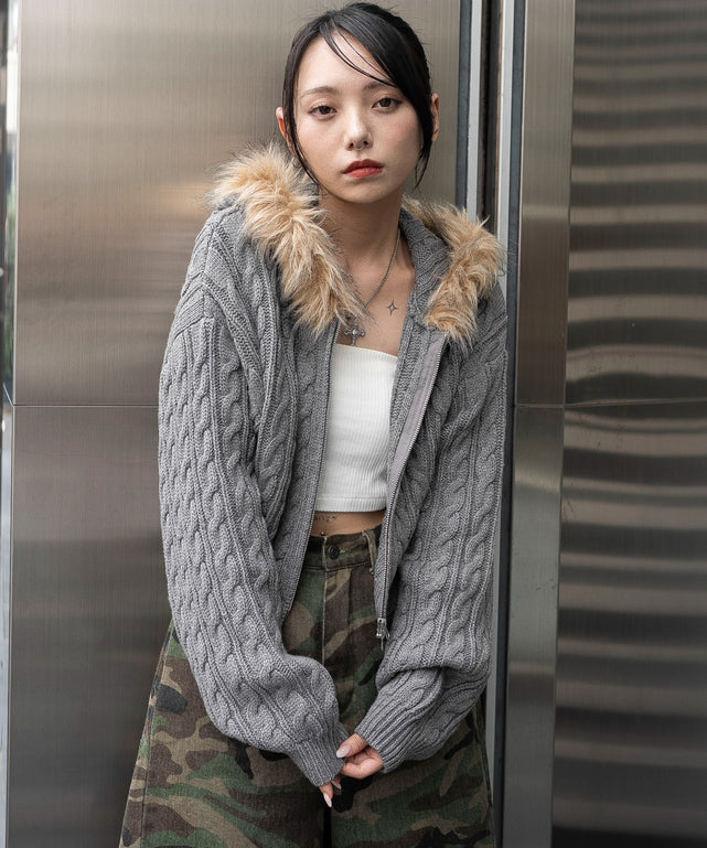 グレー　モデル：159cm F着用