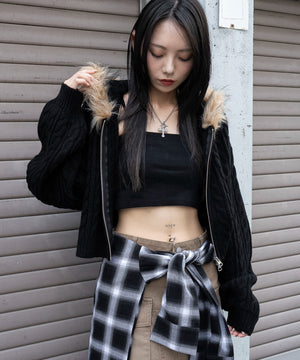 ブラック　モデル：159cm F着用