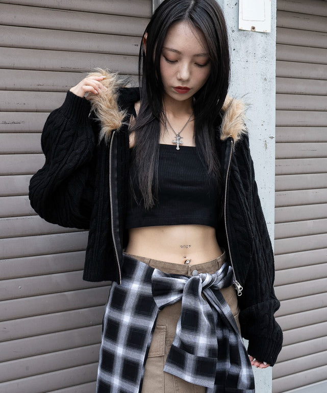 ブラック　モデル：159cm F着用