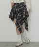 アシンメトリーチェックミニスカパン/ネイビー　モデル：163cm F着用