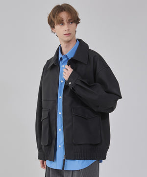 ブラック モデル：178cm L着用