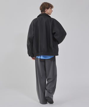 ブラック モデル：178cm L着用