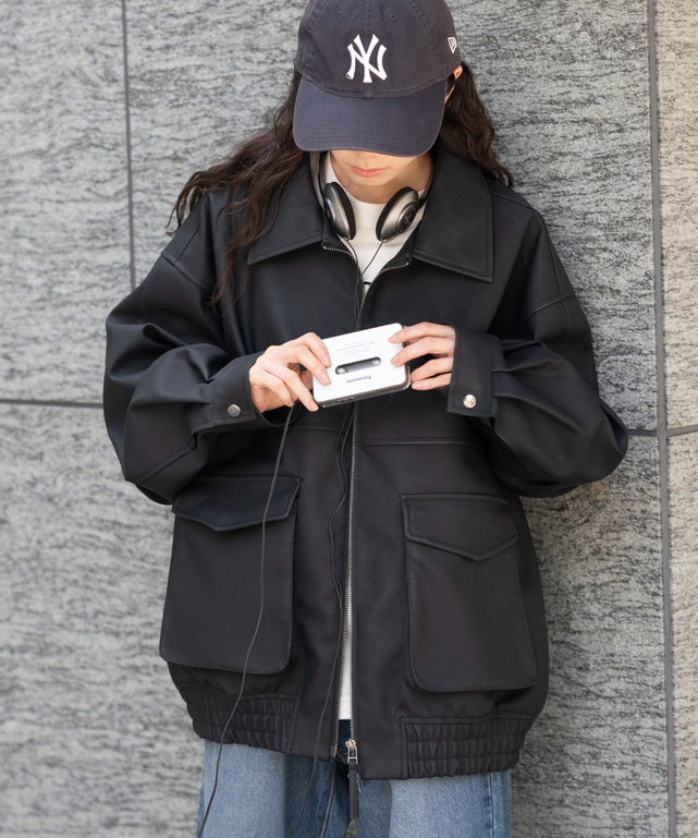 ブラック モデル：161cm L着用