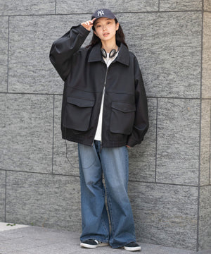 ブラック モデル：161cm L着用