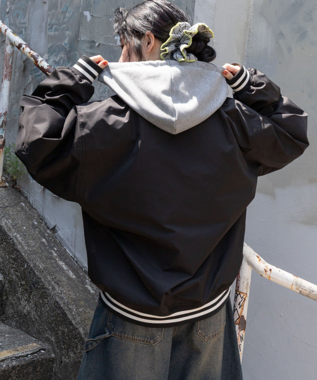 ブラック モデル：160cm L着用