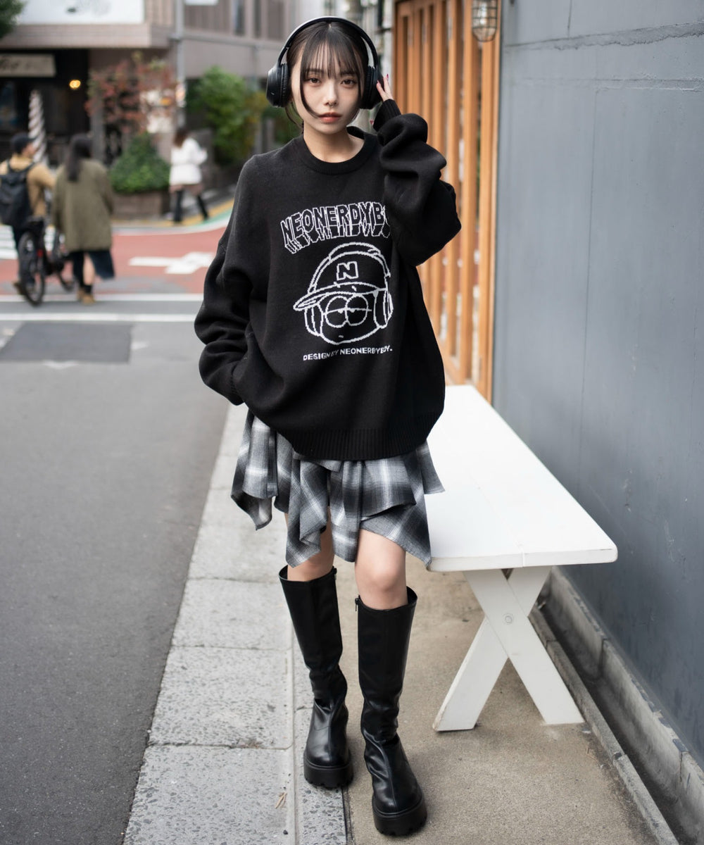 柄６　モデル：159cm L着用