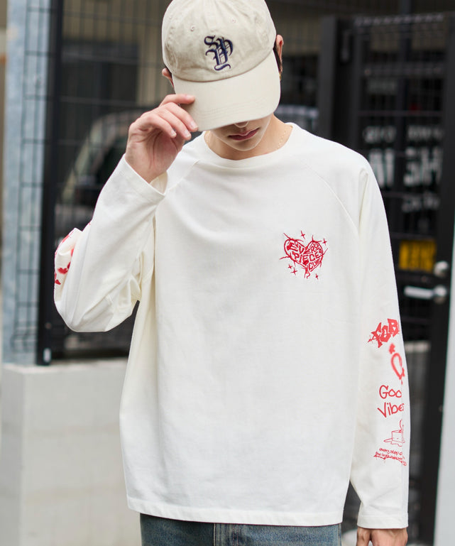 ホワイト モデル：180cm L着用