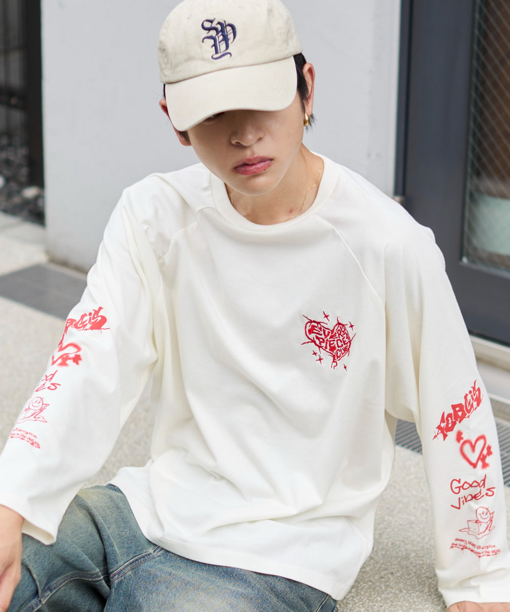 ホワイト モデル：180cm L着用