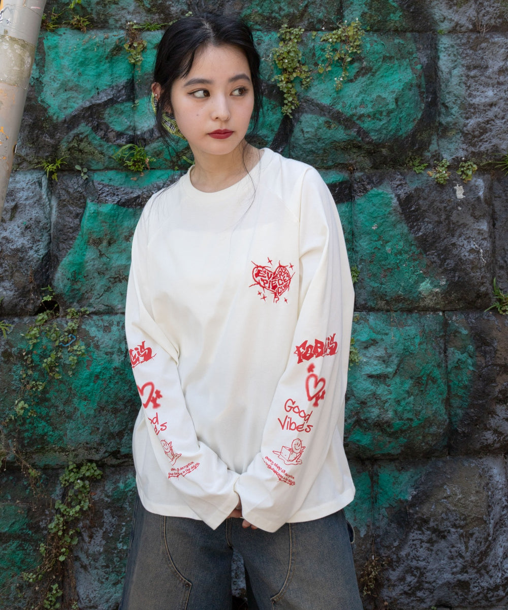 ホワイト モデル：160cm L着用