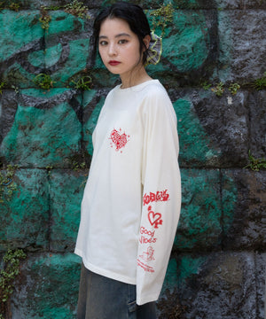 ホワイト モデル：160cm L着用