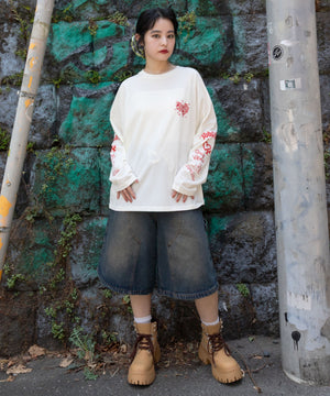 ホワイト モデル：160cm L着用