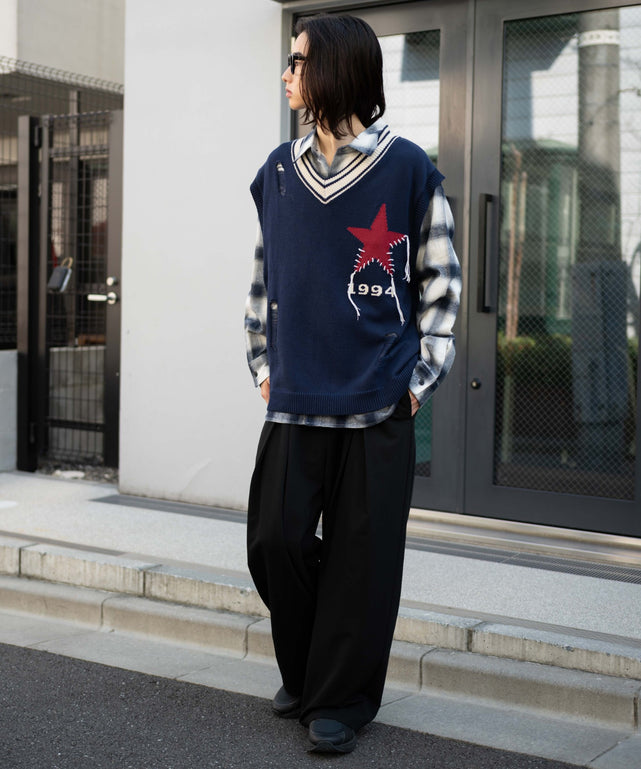 ネイビー モデル：175cm L着用