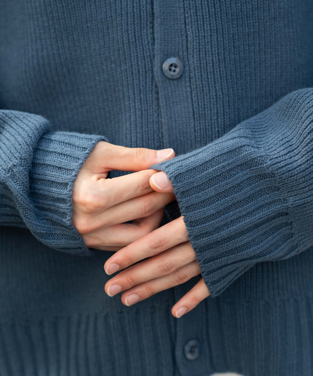 ワンポイントニットカーディガン