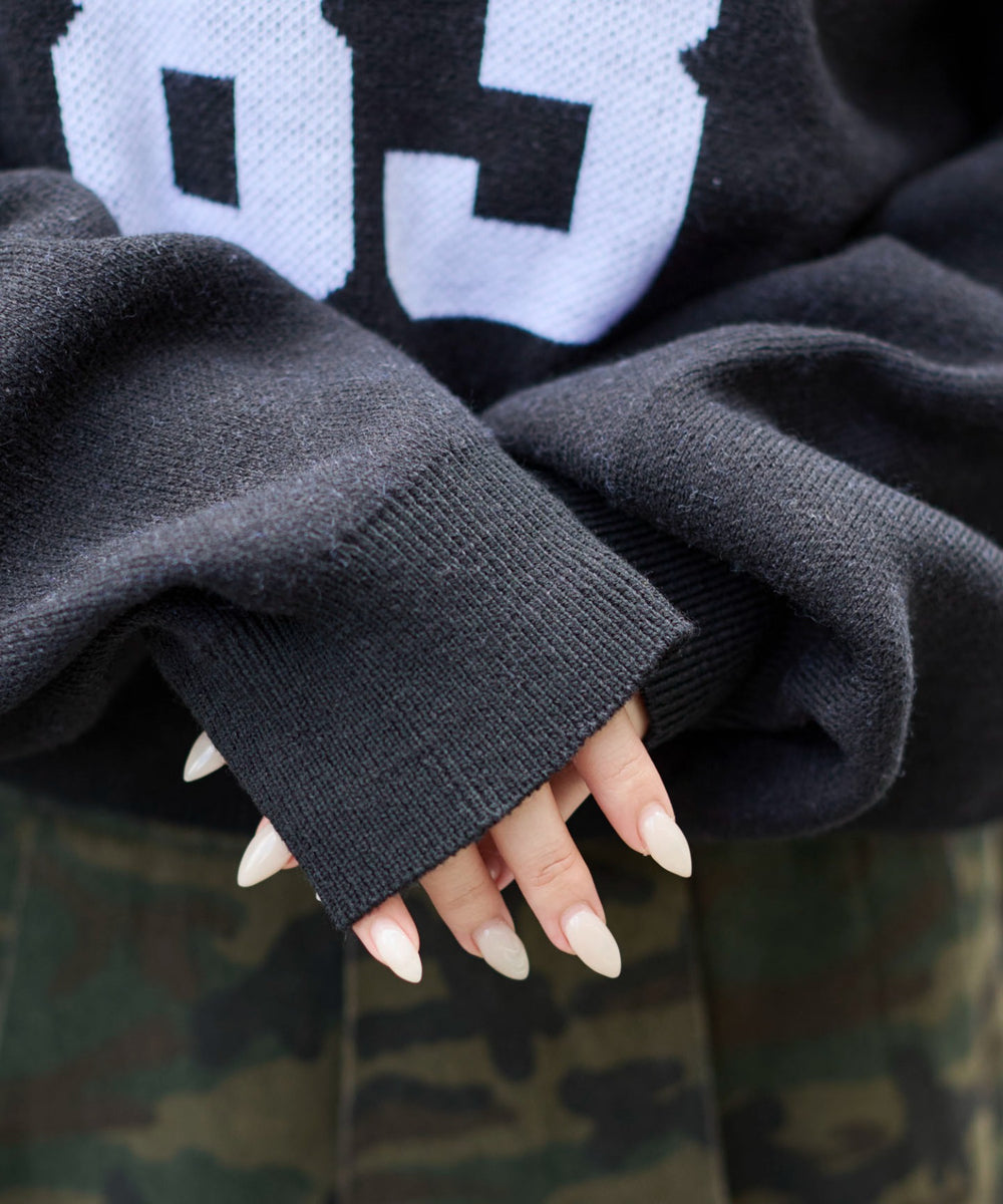 オープンショルダーナンバリングニット