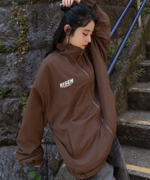 ブラウンソノタ モデル：160cm L着用