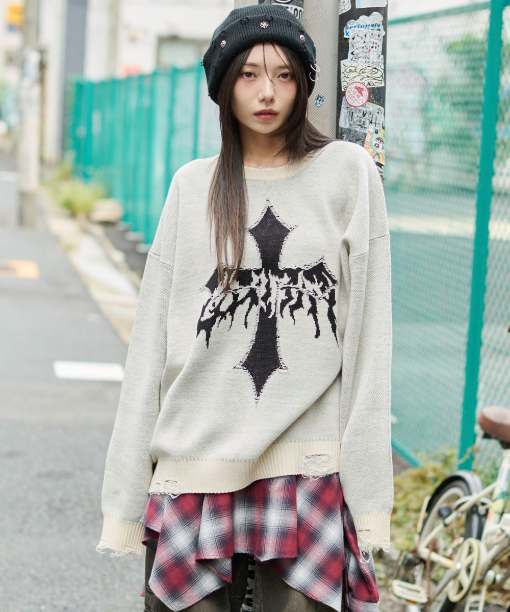 オフホワイト　モデル：159cm L着用