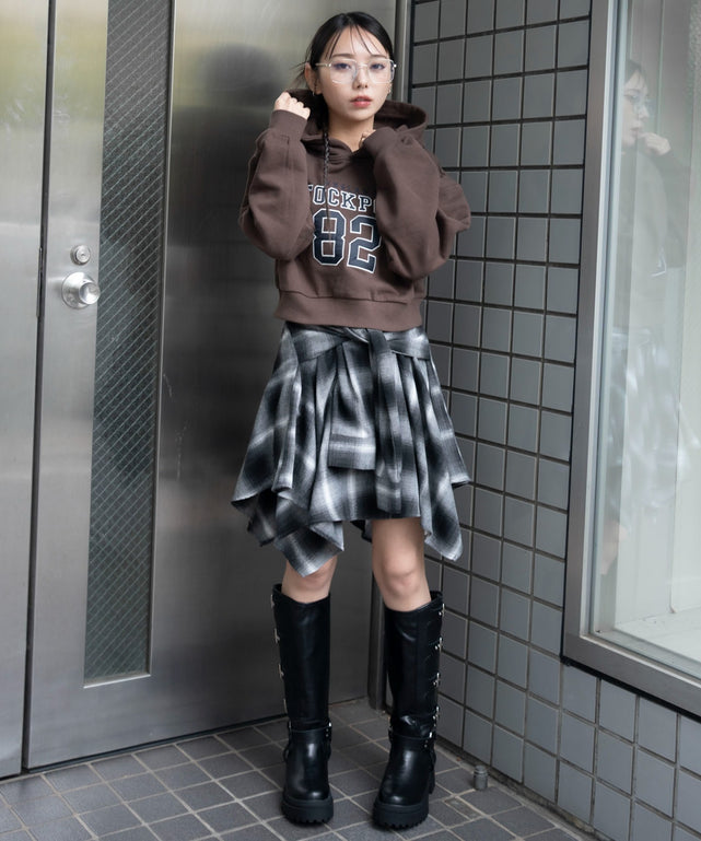 ブラウン　モデル：159cm F着用